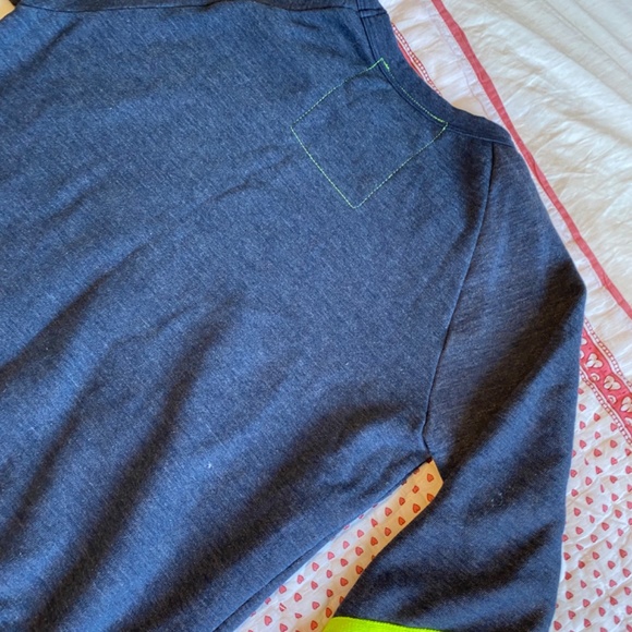 Aviator Nation - Bolt Stitch Chevron 5 Crew Sweatshirt in Heather Navy/Neon - Picture 3 of 4